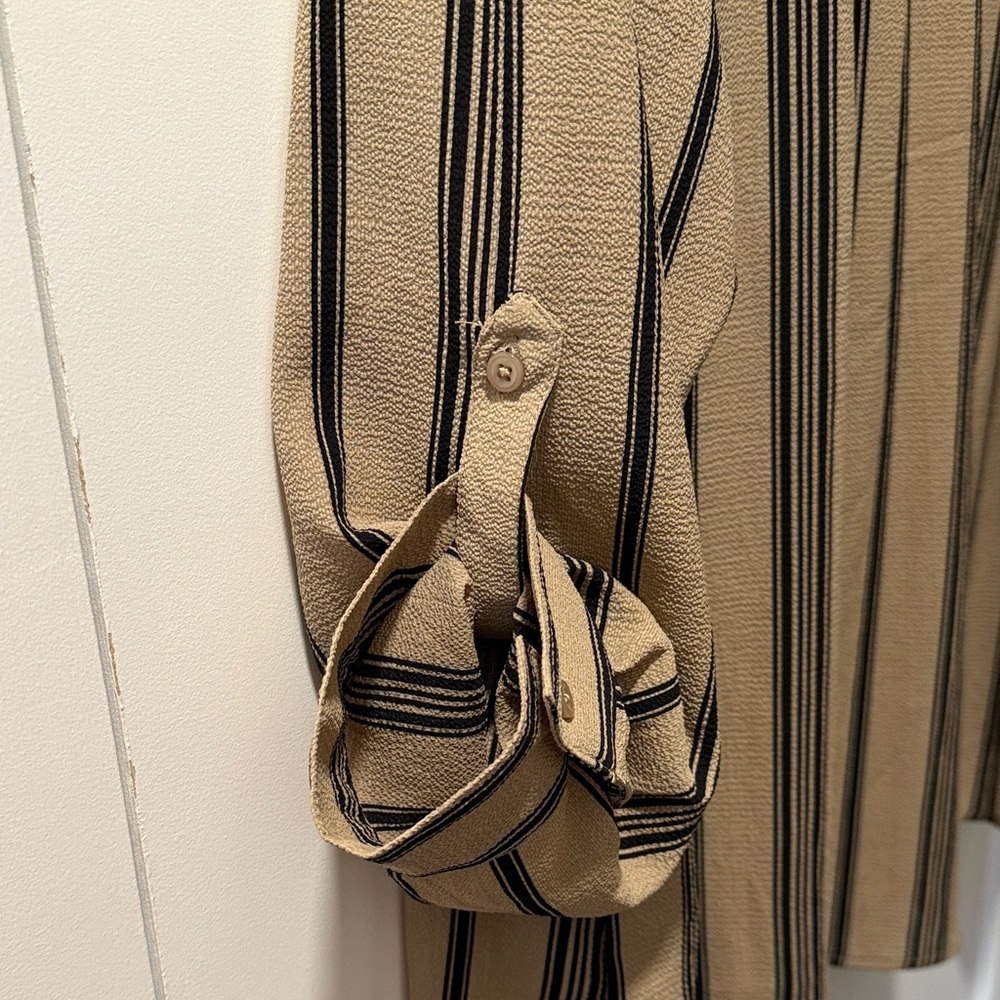 Kim Rogers Women's Black and Tan Striped Blouse size 2x - Picture 5 of 6